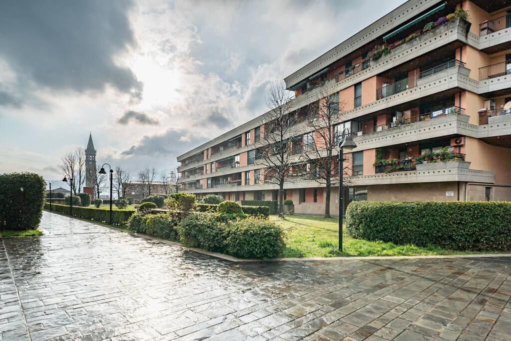 Broletto Park Apartment - Affitti Brevi Italia Лекко Экстерьер фото