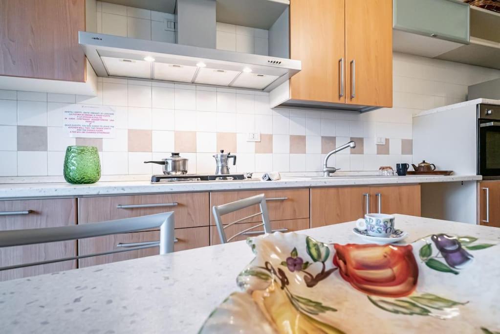 Broletto Park Apartment - Affitti Brevi Italia Лекко Экстерьер фото