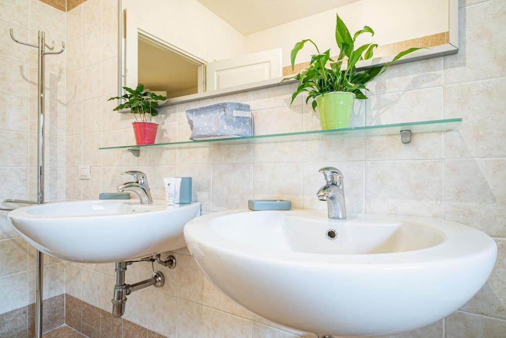 Broletto Park Apartment - Affitti Brevi Italia Лекко Экстерьер фото