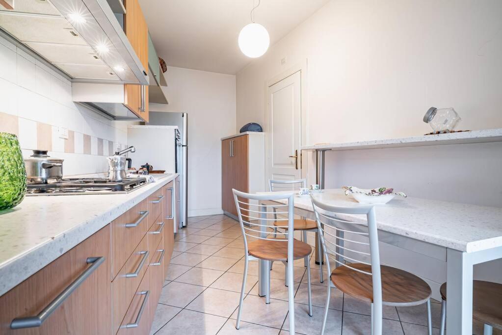 Broletto Park Apartment - Affitti Brevi Italia Лекко Экстерьер фото